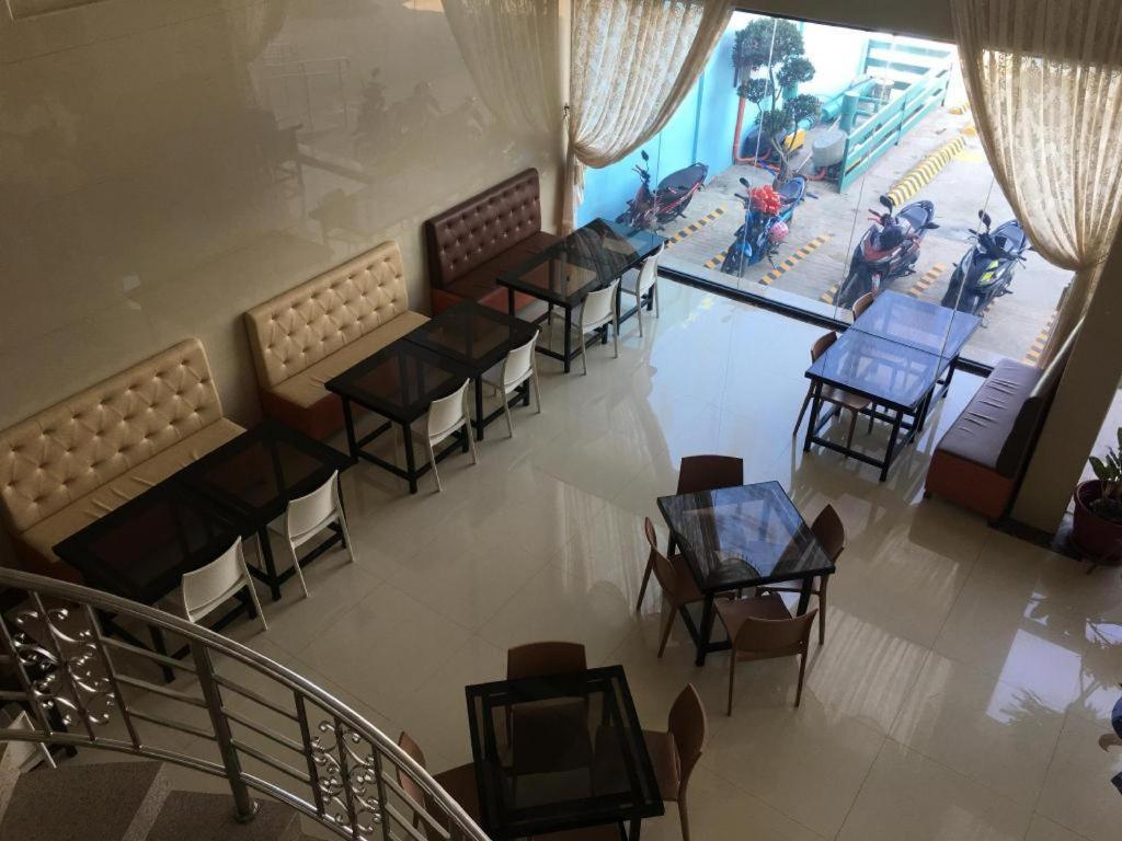 Hotel Primera Замбоанга Екстериор снимка
