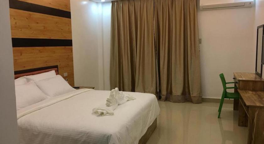 Hotel Primera Замбоанга Екстериор снимка