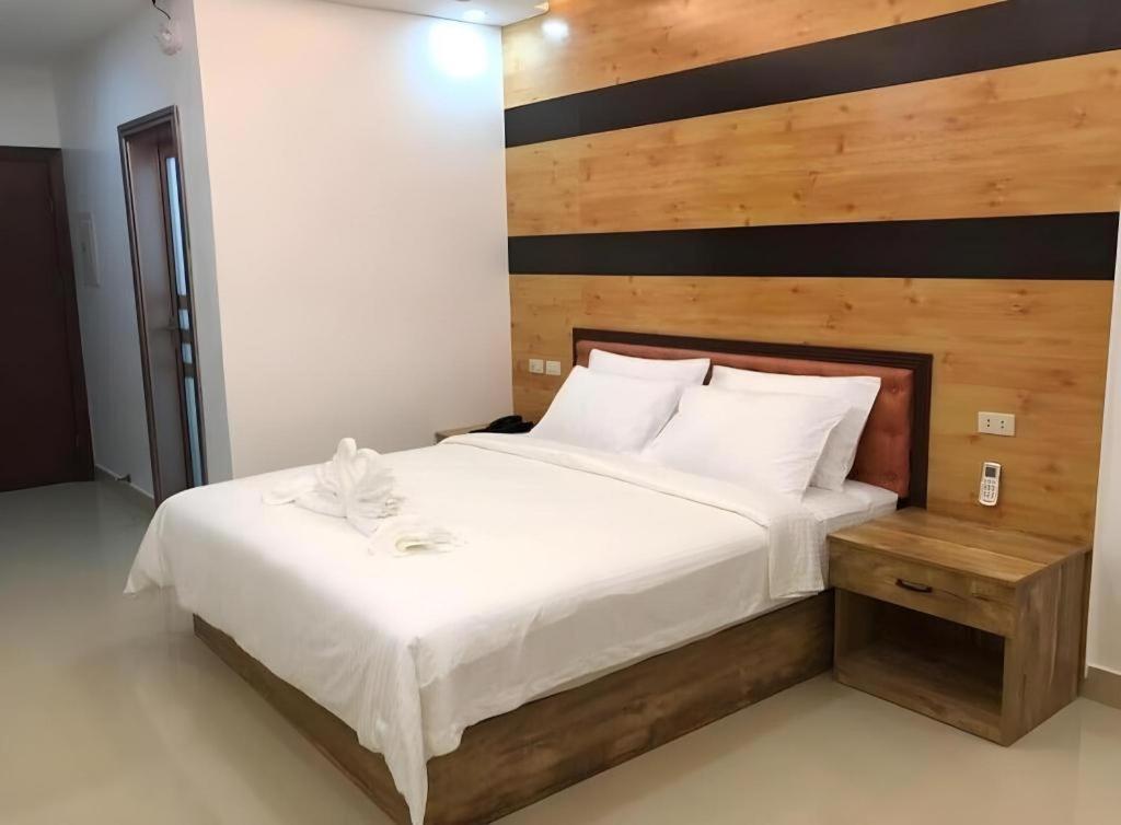Hotel Primera Замбоанга Екстериор снимка
